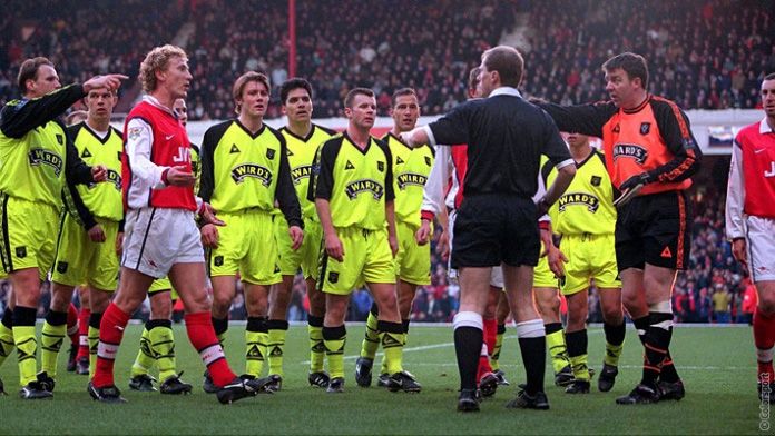 Arsenal vs Sheffield United, 13 Februari 1999 Copyright: © arsenal.com